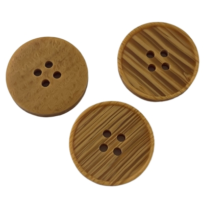 Trous en bois des boutons 38L 4 d'imitation de polyester de vêtement avec la petite jante