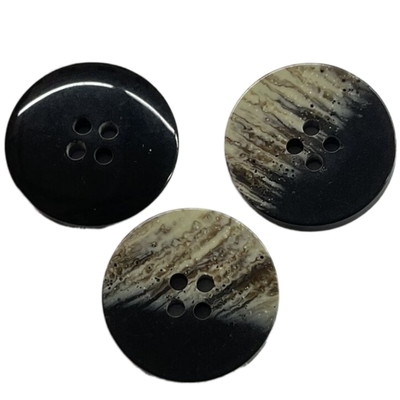 Utilisation 30L noire de trous des boutons 4 de polyester de marbre de Faux pour le chandail de manteau