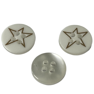 Boutons Sil de résine de la perle de Faux 20mm ? Utilisation d'étoile d'or d'impression de Ked sur le vêtement de chemisiers