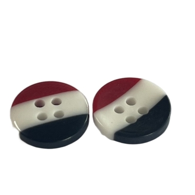 Adaptez le trou aux besoins du client 4 combiné de chemise de conception de couleur en plastique des boutons trois dans 20L pour des vêtements de chemise