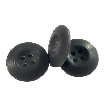 Le rond de Grey Color Melamine Buttons In 30L forment des uniformes de Matt Finished Using On Military
