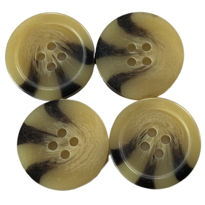 Effet jaune en plastique de klaxon de faux de couleur de boutons de manteau de trou de la jante 34L 4