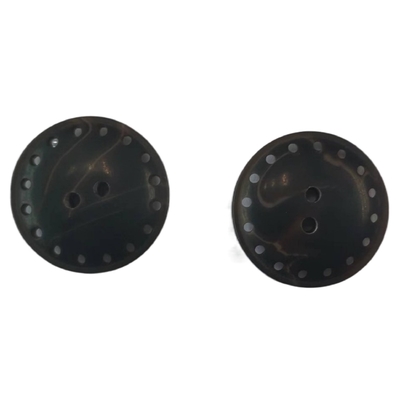 Le plastique en plastique de Brown foncé boutonne le trou multiple sur The Edge que 36L emploient sur le manteau Outwear
