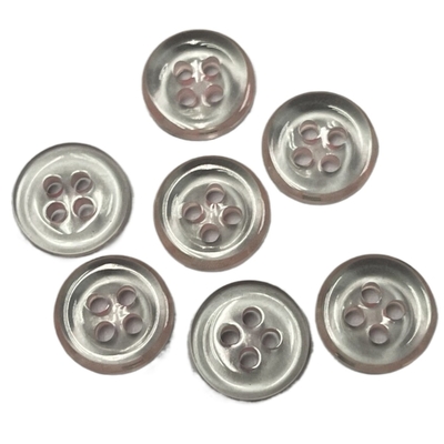 Couleur en plastique de roses pâles du trou 18L des boutons de chemise de conception transparente 4 pour des vêtements