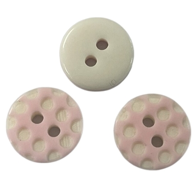 La résine en plastique ButtonsTwo de visage spécial de chemisier trouent la couleur 16L rose pour la couture