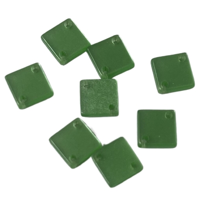 Résine de fantaisie 2-Holes de boutons carrés faits sur commande de couleur verte dans l'utilisation de 6*6mm pour Diy