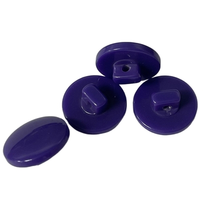 Utilisation pourpre des boutons de jambe de résine de couleur 20L sur les vêtements de couture de chemise