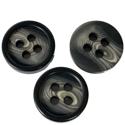 Dull Finished Fake Horn Buttons avec la jante noire 28mm emploient sur la veste de manteau de survêtement